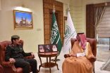 الأمير سعود بن جلوي يستقبل مدير جوازات منطقة مكة المكرمة