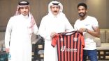 الرائد يتعاقد مع عوض خميس