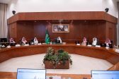 بتوجيه من الأمير خالد الفيصل.. نائب أمير مكة يترأس اجتماع لجنة الحج والعمرة