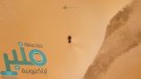 شاهد.. صورة مثيرة للدهشة تم التقاطها في صحراء المملكة