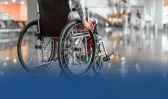“الطيران المدني” يوضح حقوق المسافر من ذوي الإعاقة على الناقل الجوي حال تخفيض درجة الإركاب