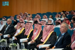 رئيس “كاكست” يدشّن مختبر المعرفة المتقدمة للموارد المعدنية لدعم قطاع التعدين بالمملكة خلال الملتقى الدولي للغلاف الصخري