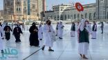 طلائع الحجاج يؤدون طواف القدوم وسط إجراءات احترازية