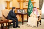 نائب أمير مكة يستقبل القنصل الأردني والقنصل البريطاني لدى المملكة