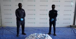جمرك ميناء جدة الإسلامي يُحبط محاولة تهريب أكثر من 58 كيلوجرامًا من مادة الميثامفيتامين المخدر (الشبو) مُخبأة في إرسالية “أحذية”