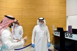 تمهيداً لاستئناف الرحلات.. وزير النقل يتفقد محطة “سار” بالرياض