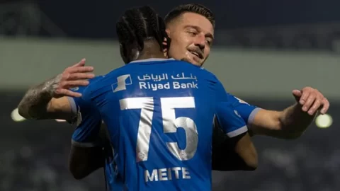 الهلال يكتسح الخليج بخماسية ويواصل مطاردة صدارة دوري روشن