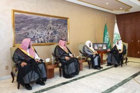 سمو نائب أمير منطقة مكة المكرمة يتسلّم التقرير السنوي لرئاسة الشؤون الدينية