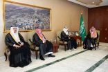 نائب أمير مكة يستقبل  مدير عام الشؤون الصحية بالمنطقة والرئيس التنفيذي بتجمع مكة الصحي