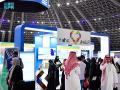 “القطاع الصحي” يطرح مسارات التأهيل والتطبيق العملي ضمن مشاركته في الملتقى المهني بجدة