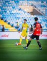 التعادل يحسم مواجهة الرياض والخليج في دوري روشن