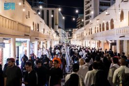 أسواق جدة التاريخية تستقبل المتسوقين استعدادًا لعيد الفطر