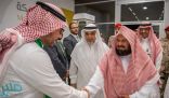 “السديس” خلال زيارته لمطار الملك عبدالعزيز: أوصيكم بالتعامل السمح اللين مع ضيوف الرحمن