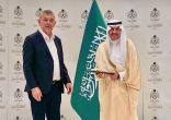 سفير المملكة لدى الأردن يسلم دعماً بقيمة مليوني دولار للأونروا