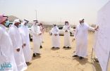 أمين عسير يتفقد المشروعات البلدية في محايل
