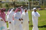 الحقيل يطلع على المشروعات البلدية والتنموية في عسير