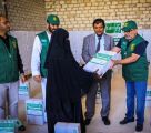 مركز الملك سلمان للإغاثة يدشن مشروع توزيع التمور في محافظة المهرة