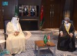 الفالح يلتقي برئيس جهاز الاستثمار العماني