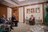 وزير الخارجية يستقبل المبعوث الأممي الخاص لليمن
