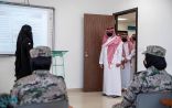 الأمير عبدالعزيز بن سعود يتفقد سير العمل في مديرية السجون بالرياض