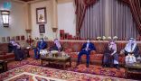 خادم الحرمين يستقبل رئيس مجلس السيادة الانتقالي في السودان ويقيم مأدبة عشاء تكريمًا لفخامته