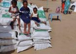 مركز الملك سلمان للإغاثة يوزع 197 سلة غذائية رمضانية في السودان