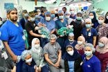 المملكة تتوج ريادتها العالمية في فصل التوائم السيامية بالعملية الجراحية رقم 52