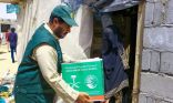 مركز الملك سلمان للإغاثة يدشن توزيع مساعدات غذائية للنازحين ومتضرري السيول في المهرة