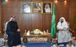 وزير الشؤون الإسلامية يلتقي بالرئيس التنفيذي لمركز تنمية القطاع غير الربحي