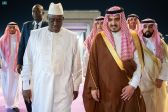 رئيس السنغال يصل إلى جدة .. ونائب أمير مكة في مقدمة مستقبليه