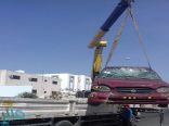 إزالة عشرات السيارات التالفة من عدة أحياء فى مكة