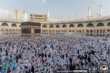 جموع المصلين يؤدون صلاة #عيد_الاضحي_المبارك بـ #المسجد_الحرام