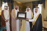 الأمير خالد الفيصل يستقبل وزير الصحة