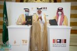 أمير مكة يشهد توقيع اتفاقية تعاون بين وزارة الثقافة وأكاديمية الشعر العربي بجامعة الطائف