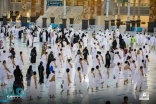 أفواج الحجاج تتوافد إلى المسجد الحرام وسط منظومة متكاملة من الخدمات