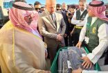 المشرف العام على مركز الملك سلمان للإغاثة يدشّن 50 شاحنة ضمن الجسر البري الإغاثي لدعم الشعب السوري الشقيق