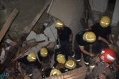 الدفاع المدني ينقذ 12 شخصًا من تحت الأنقاض إثر انهيار منزل شعبي بجدة