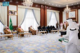 أمير المدينة المنورة يلتقي طلاب وطالبات تعليم المنطقة الفائزين بجوائز عالمية