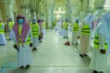 80 طالباً من كلية الحرم المكي يدعمون منظومة العمل التطوعي في المسجد الحرام