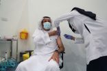 وزير الصحة: اليوم بداية انفراج الأزمة.. وإطلاق عملية التطعيم بمتابعة من ولي العهد