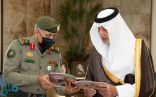 الأمير خالد الفيصل يتسلم التقرير السنوي لأعمال جوازات منطقة مكة المكرمة