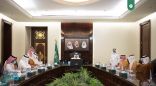 الأمير خالد الفيصل يرأس اجتماعاً لاستعراض أعمال البريد السعودي وخططها في المنطقة