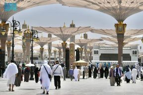 مظلات المسجد النبوي تُسهم في تهيئة أجواء معتدلة للمصلين والزوار