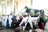 ضيوف برنامج خادم الحرمين الشريفين يغادرون مكة المكرمة إلى المدينة المنورة بعد إتمام مناسك الحج