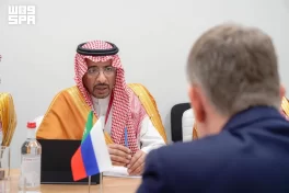وزير الصناعة والثروة المعدنية يلتقي وزير التنمية الاقتصادية الروسي
