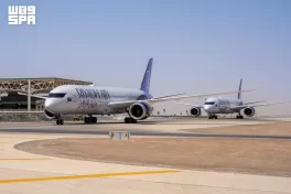 طيران الرياض يعلن وصول أول طائرتين في أسطوله الجديد من طراز بوينج 787-9 دريملاينر إلى مطار الملك خالد الدولي مخصصتين للرحلات التجارية