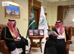 محافظ جدة يستعرض تقرير المركز الوطني للرقابة على الالتزام البيئي بالمحافظة