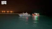 حرس الحدود بمنطقة المدينة المنورة ينقذ مواطنين تعطلت واسطتهما البحرية في عرض البحر