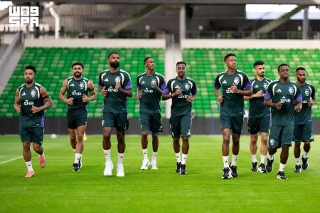 كأس العالم 2026: الأخضر يغادر غدًا إلى هيوستن ويواصل تدريباته للرأس الأخضر