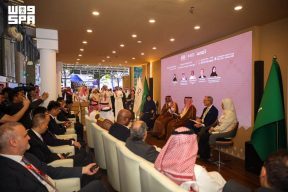 الهيئة العامة للنقل تعزز الشراكات الدولية لتمكين النقل الذكي واستقطاب التقنيات المستقبلية في معرض شنغهاي للنقل والخدمات اللوجستية 2026